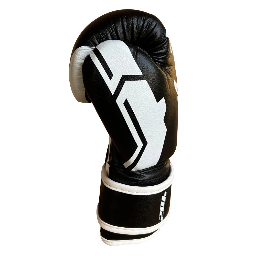 CHILDRENS BOXING GLOVES JUNIOR - BLACK & WHITE
